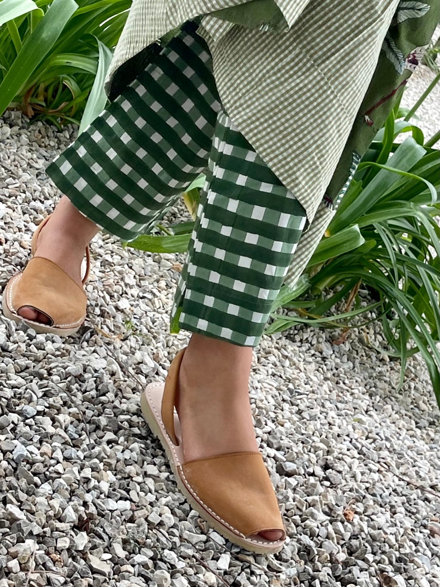 claire light summer trousers, moss-white