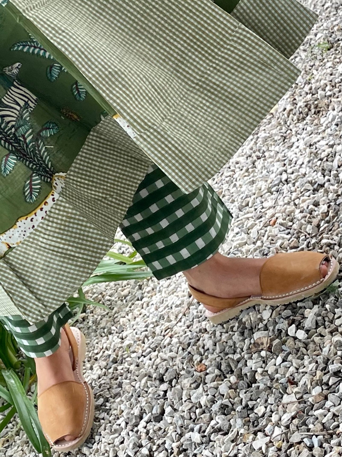 claire light summer trousers, moss-white