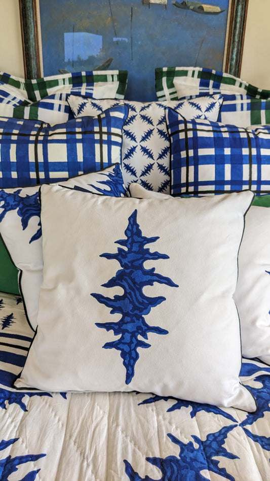 canvas cushion, big thistle 45 cm x 45 cm