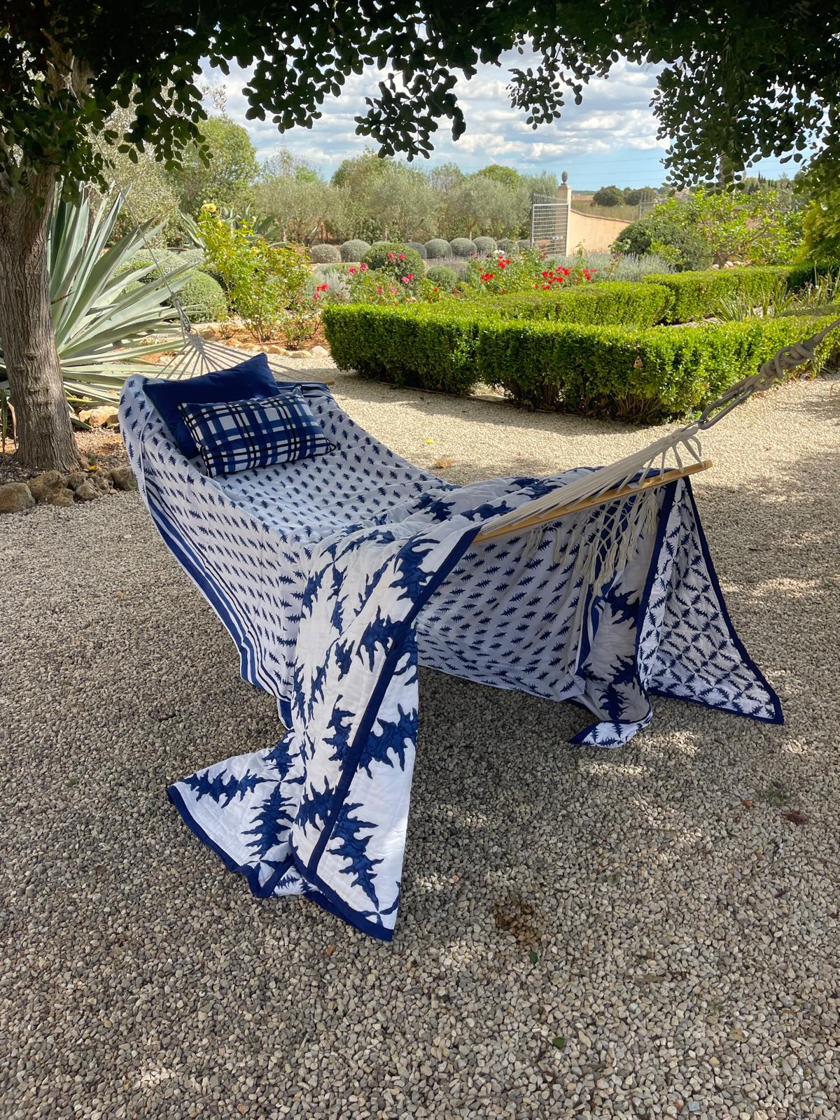 thistle cotton quilt